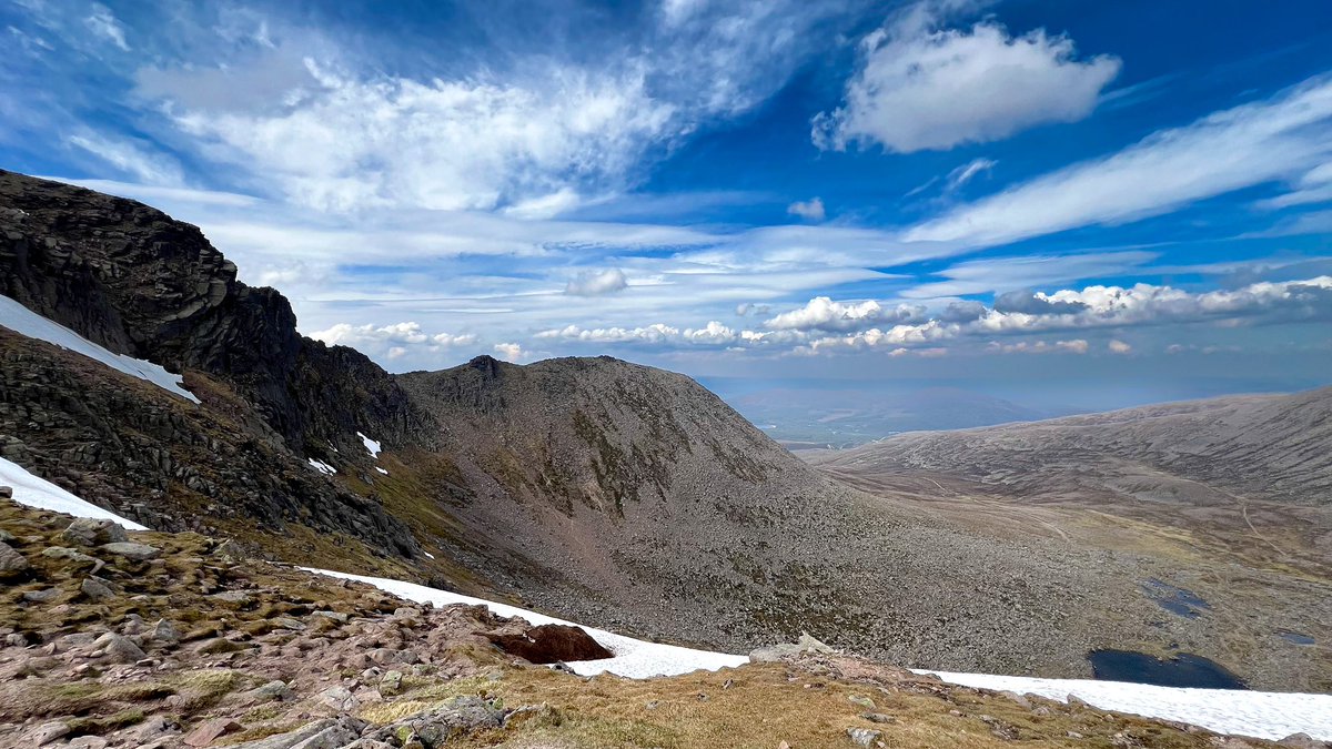 DJSibbald's tweet photo. The Fiacaill Ridge, Cairngorms…an awe inspiring place! https://t.co/6XZ21iVEsu