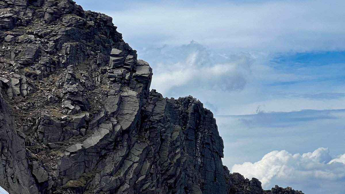DJSibbald's tweet photo. The Fiacaill Ridge, Cairngorms…an awe inspiring place! https://t.co/6XZ21iVEsu