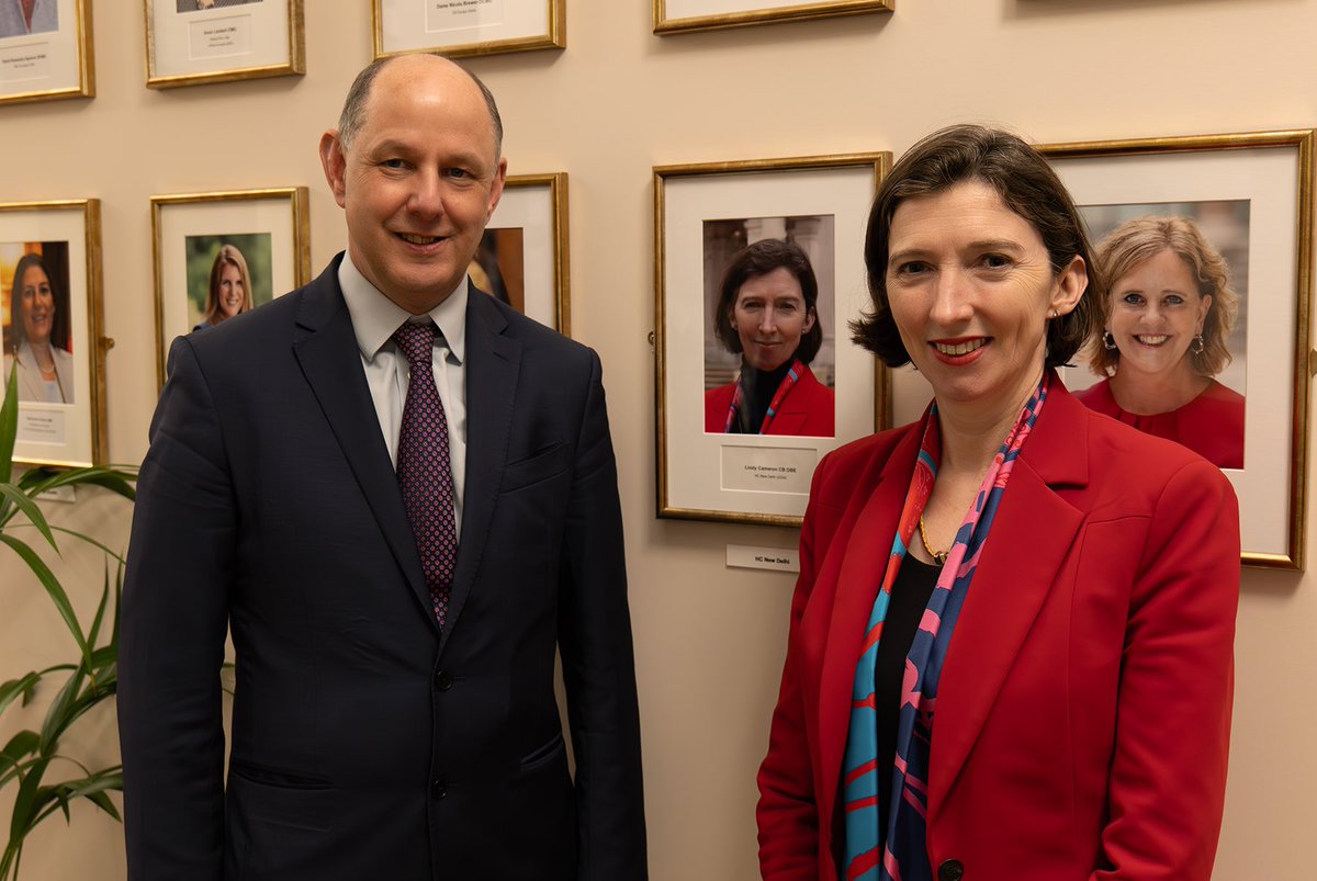 As the first female British High Commissioner to India I was deeply honoured to join @PhilipRBarton in adding my picture to the wall in @FCDOGovUK where we celebrate our first female diplomats. So proud to be up there with such inspiring role models and some great friends.