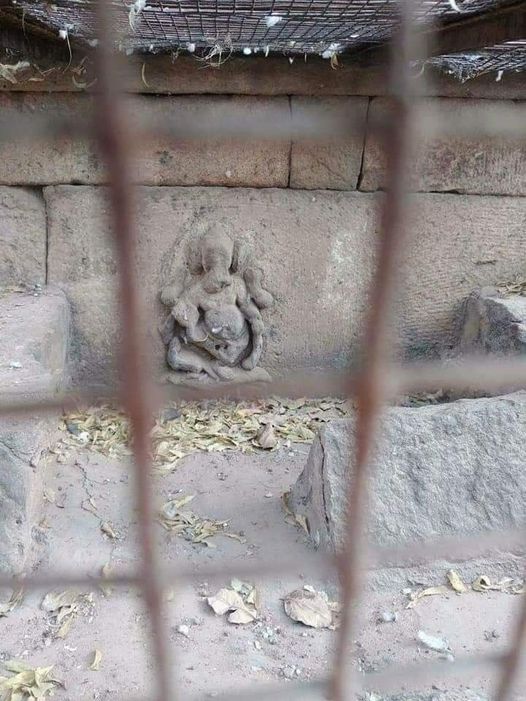 Ganeshji statue in the drain of Quwwatul Islam mosque in Delhi. Murtis were smashed and placed in dirty places. Any Indian, no matter what religion they follow, should not gloss over historical facts. Denial of history can lead to friction in present.