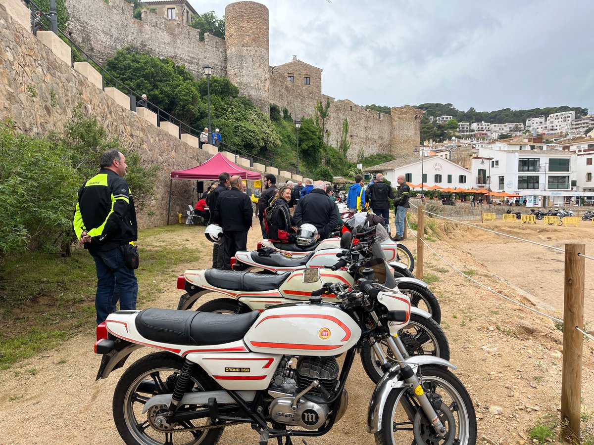 🏍 1era trobada de Montesa “Crono” al pàrquing d’Es Racó #tossademar #activitats