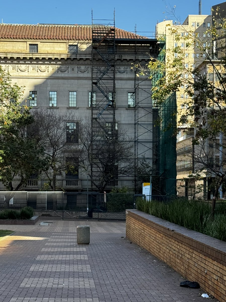William Bird (@billbobbird) on Twitter photo So here is the scaffolding that is “preventing “ the Joburg Public library from being opened. It’s the bit in the shade… so seems little reason why people can’t use library. Open it now <a href="/Lesufi/">Panyaza Lesufi</a> <a href="/CityofJoburgZA/">City of Joburg</a> So here is the scaffolding that is “preventing “ the Joburg Public library from being opened. It’s the bit in the shade… so seems little reason why people can’t use library. Open it now <a href="/Lesufi/">Panyaza Lesufi</a> <a href="/CityofJoburgZA/">City of Joburg</a>