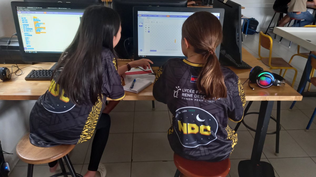JacquesMantion's tweet photo. Nuit du Code 2024 à Phnom Penh.
Ça code et ça code.
@nuitducode @aefe https://t.co/E9cAGYAHxG