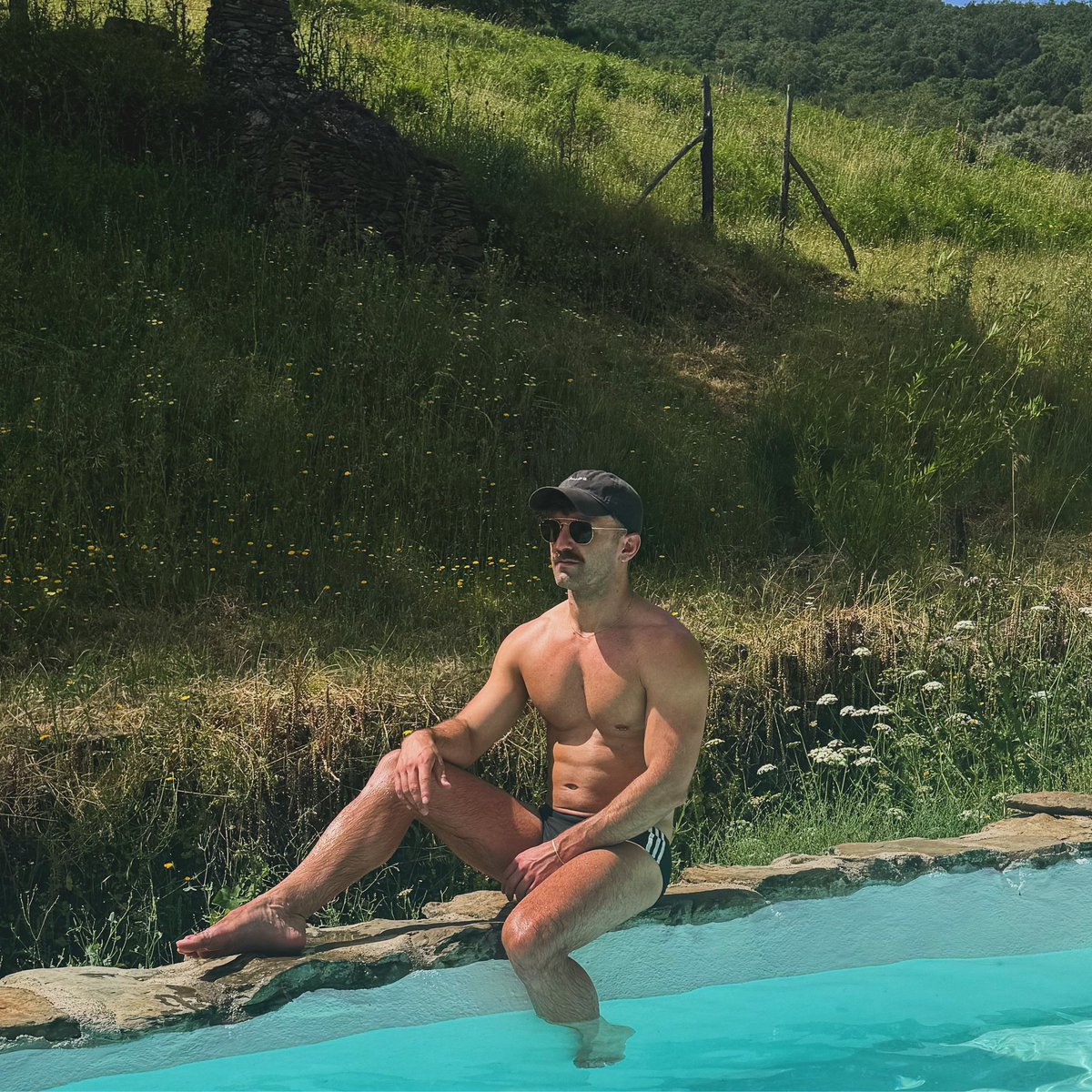 Luke tweet media
