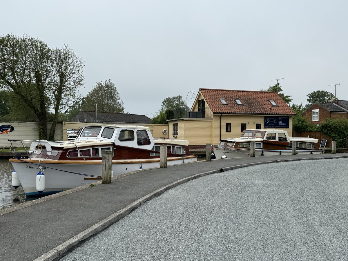 missmarple37's tweet photo. It’s always great to see one woody but to see two together is a bonus! #norfolkbroads #stalham #staithe https://t.co/3wSKt6LXcn
