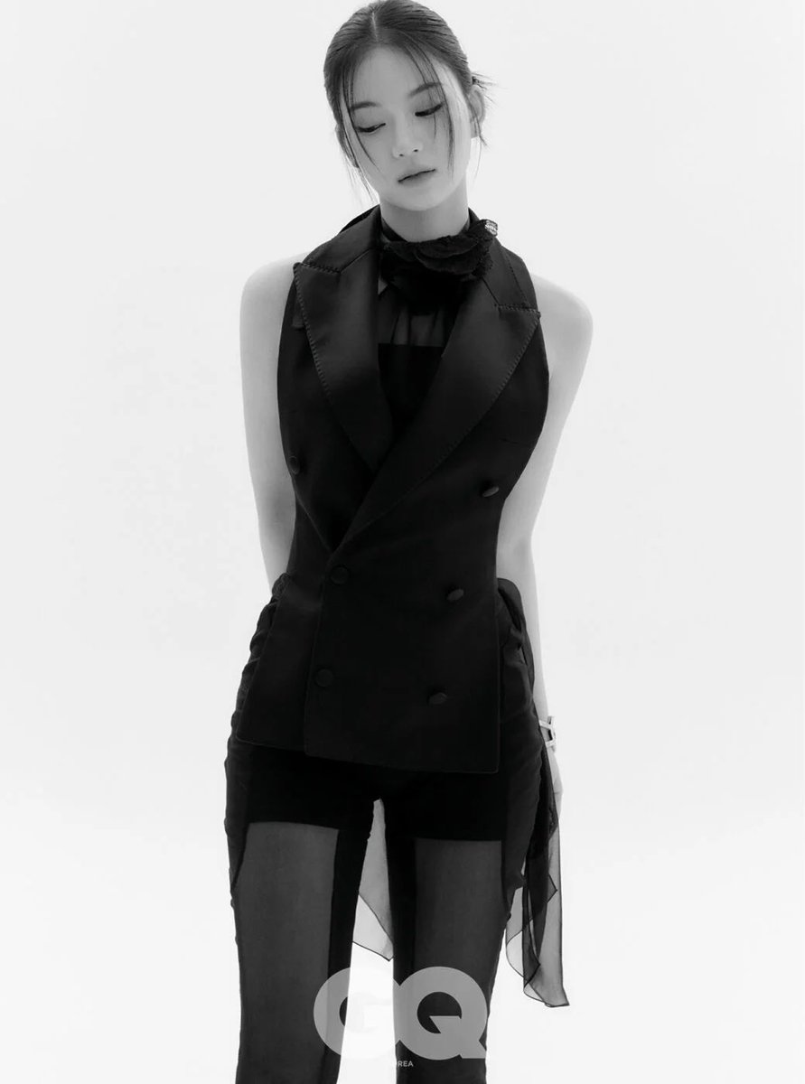 #아이사 지큐 코리아
Isa moving on❤️‍🔥