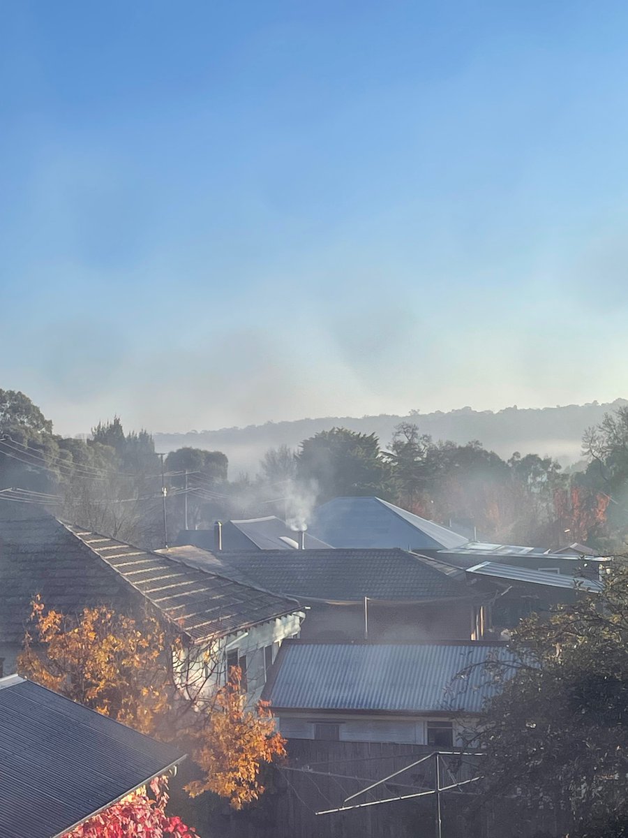 Morning smog in Armidale NSW. This is only the start of what is to come. It’s time to ban wood heating and educate! #airpollution #woodheating #cleanair #armidalensw