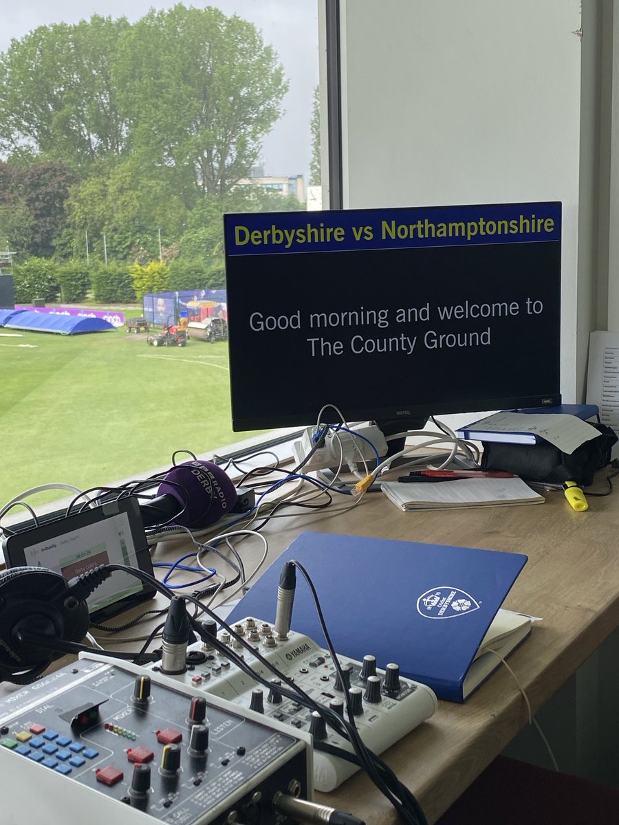 We even get an autocue in our commentary box at ⁦@DerbyshireCCC⁩. Day two against ⁦@NorthantsCCC⁩ and another fine morning after rain in Derby last night. More cricket and surrealism from ⁦@fletchsport⁩ ⁦@melindafarrell⁩ and myself from 1100 #bbccricket