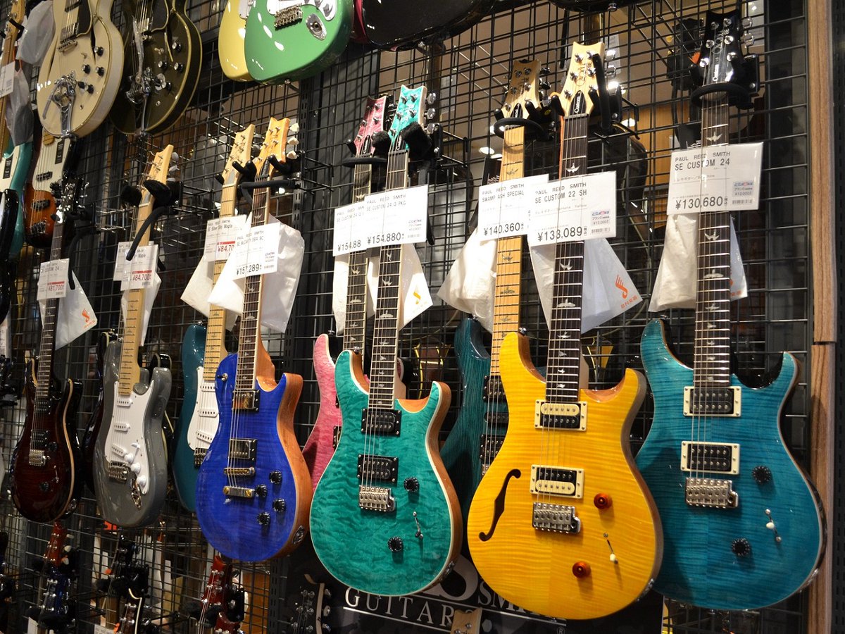 Paul Reed Smith (PRS) / SE シリーズ ハイエンドが主軸だったPRSが