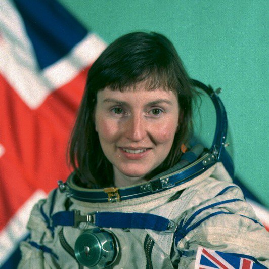 🎉👩‍🚀 We celebrate Helen Sharman who #OTD became the first person from the UK in space in May 1991, when she launched on a Soyuz spacecraft to spend eight days orbiting the Earth, most of which was living and working on the Mir Space Station. 🚀 #WomeninSTEM #WomeninSpace