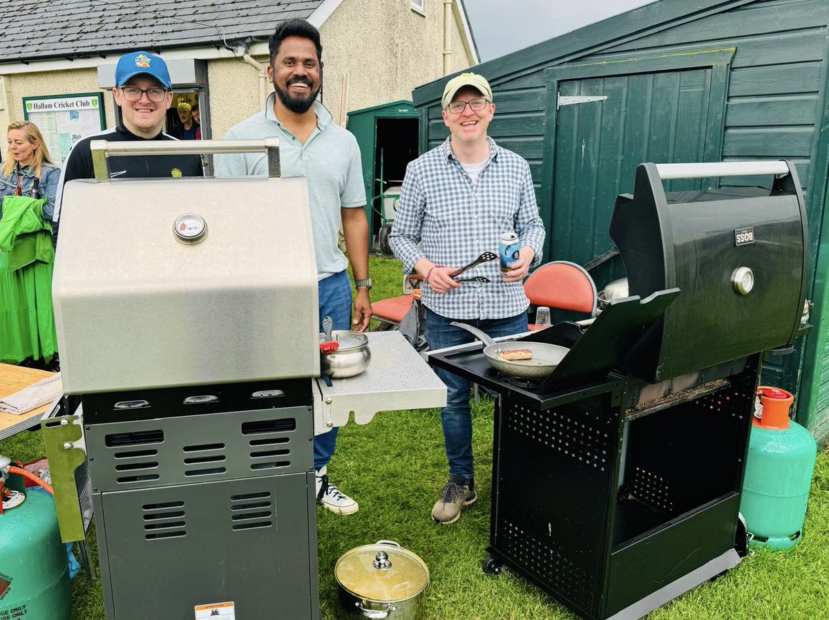 Despite the British weather, it was fantastic to greet so many kids at this season’s first @allstarscricket session. The barbecue did a roaring trade! Roll on next week with, hopefully, a bit more sunshine added to the mix. 

#greenandgold #nextgeneration 💚💛