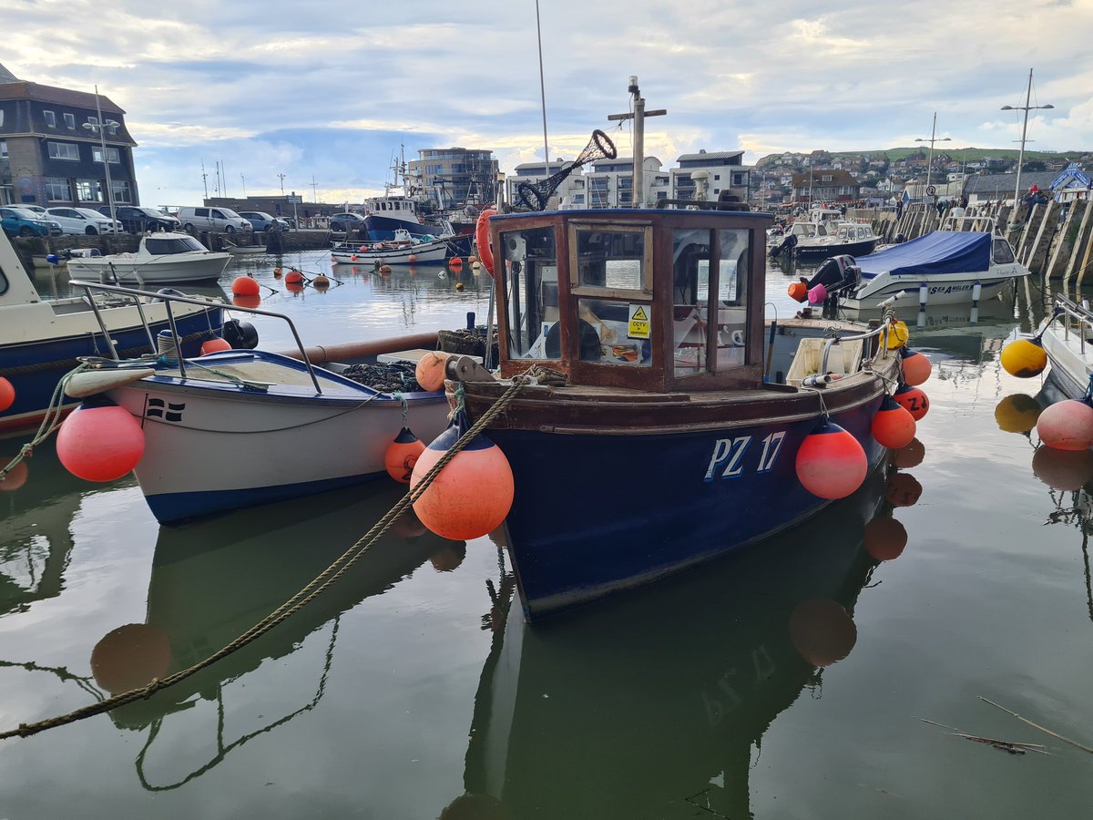 Fisherman 'sold down the river' by #Brexit: I must have heard that phrase over 100 times in the last few years. It's not hard to see why bbc.com/news/articles/… #Fishing #Fisheries #BrexitReality 🐟