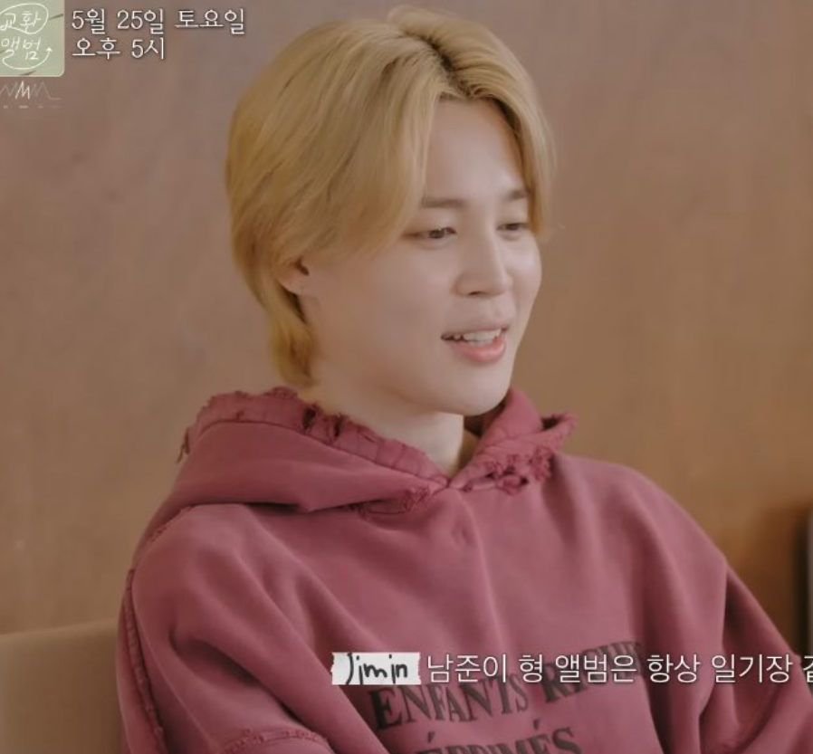 AboutMusicYT's tweet photo. Jimin of BTS with blonde hair in a recent footage. https://t.co/TZXEJEYyui