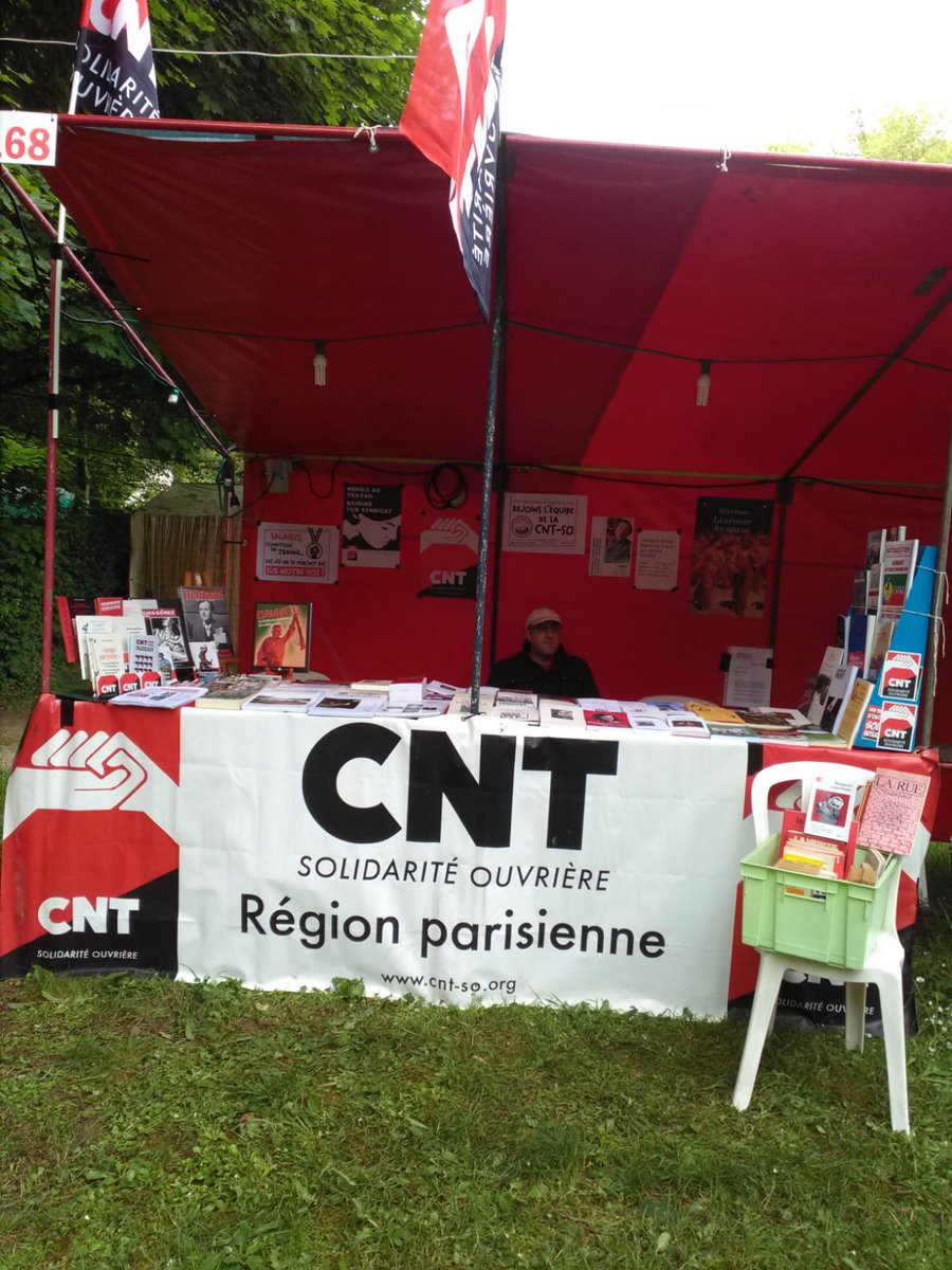UnionCnt's tweet photo. @UnionCnt sera présente tout le weekend à #Presles (95) pour le fête de @LutteOuvriere Passez nous voir sur le stand 🚩🏴 https://t.co/LAqDlpabuK