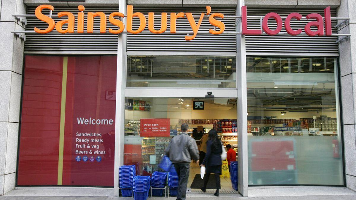 How could the power of AI be utilised by major grocery chains such as Sainsbury's? Find out here euronews.com/business/2024/…