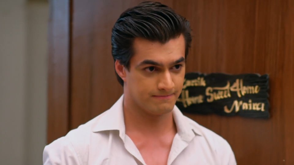 8 year's of our cutie 
"KARTIK GOENKA" 🥹🫶🏻❤️ 

@momo_mohsin 🩷

[ #mohsinkhan #mominions #kartikgoenka #8yearsofkartikgoenka]