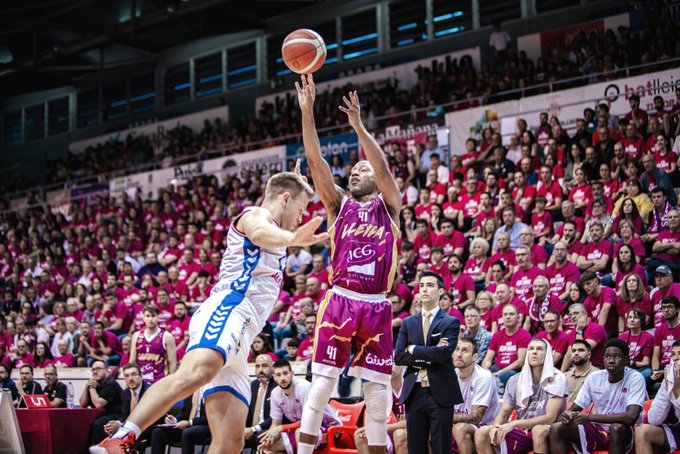 🏀 El @FundLucentum ha perdut el primer partit dels quarts de final del play-off d'ascens a la Lliga ACB. Els alacantins han caigut 84-73 a Lleida i demà juguen el segon partit, també a terres catalanes. apuntmedia.es/esports/result…