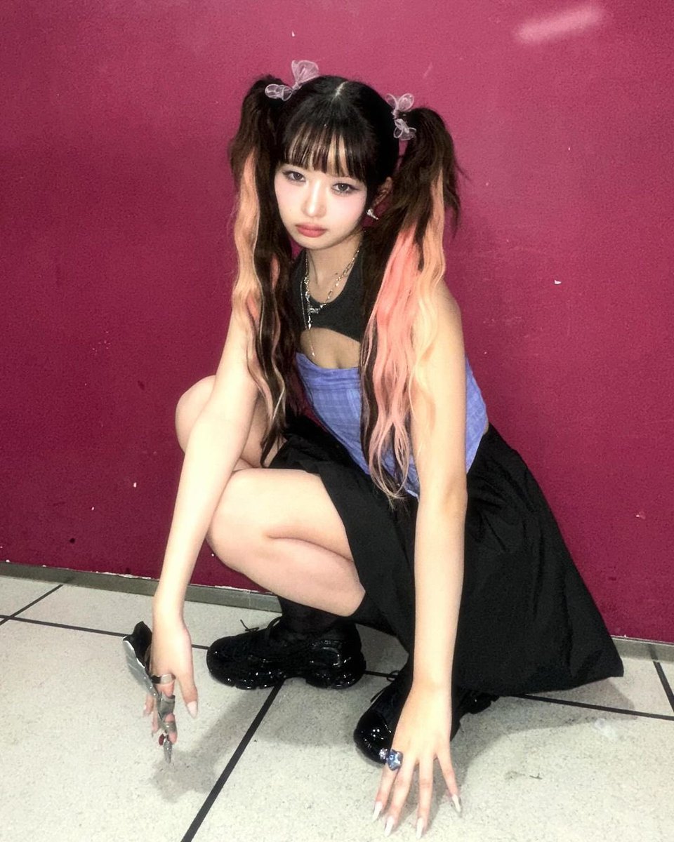 picsnaoirei's tweet image. rei instagram update 🎀🖤