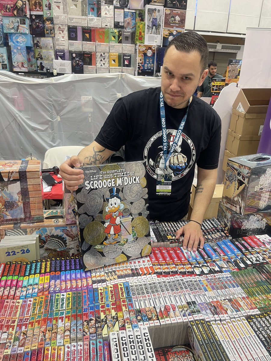 Day 2! 
LOOK WHAT I'VE GOT! 🥲🤯
#SKG #COMICON