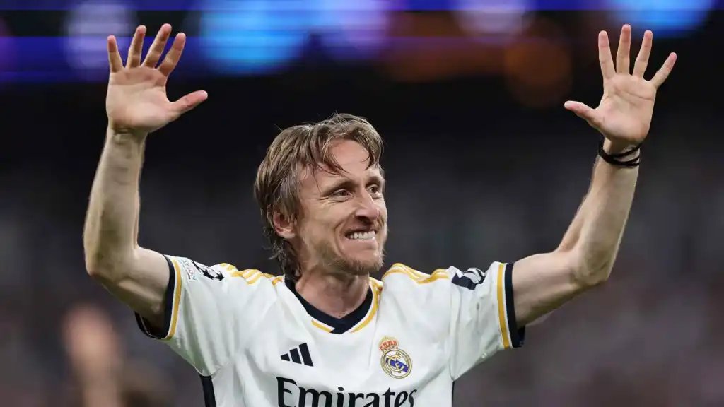 Buenos no, buenísimos días. Esto ha dicho el agente de Modric: 'Lo más probable es que se quede un año más y siga escribiendo historia. El Real Madrid es el mejor club del mundo y está dirigido por el mejor presidente de la historia del fútbol. LuKa Modric es un madridista que