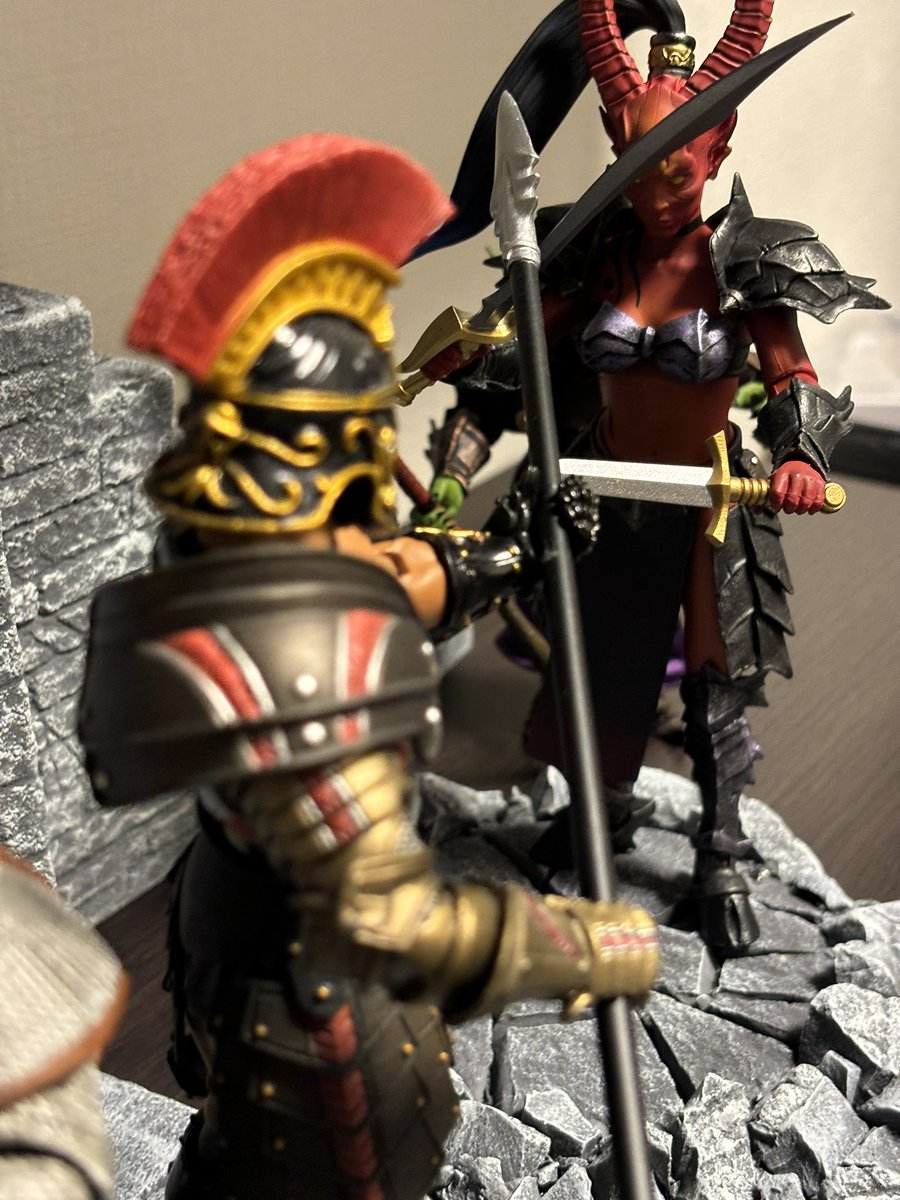 挟撃

 #MythicLegions
#ファンタジーフィギュアで遊ぼう
#necatoys