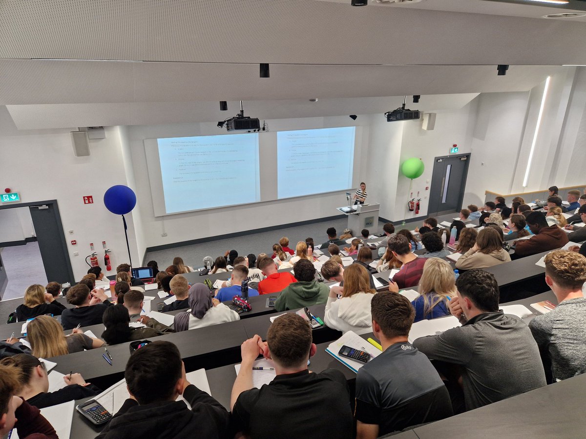 We welcomed 150 leaving cert students to our @DCU Glasnevin Campus this morning for an intensive maths grinds day. They will learn essential skills to help them with the higher level maths exam and explore the exciting world of #Computing & #Engineering ⚡️