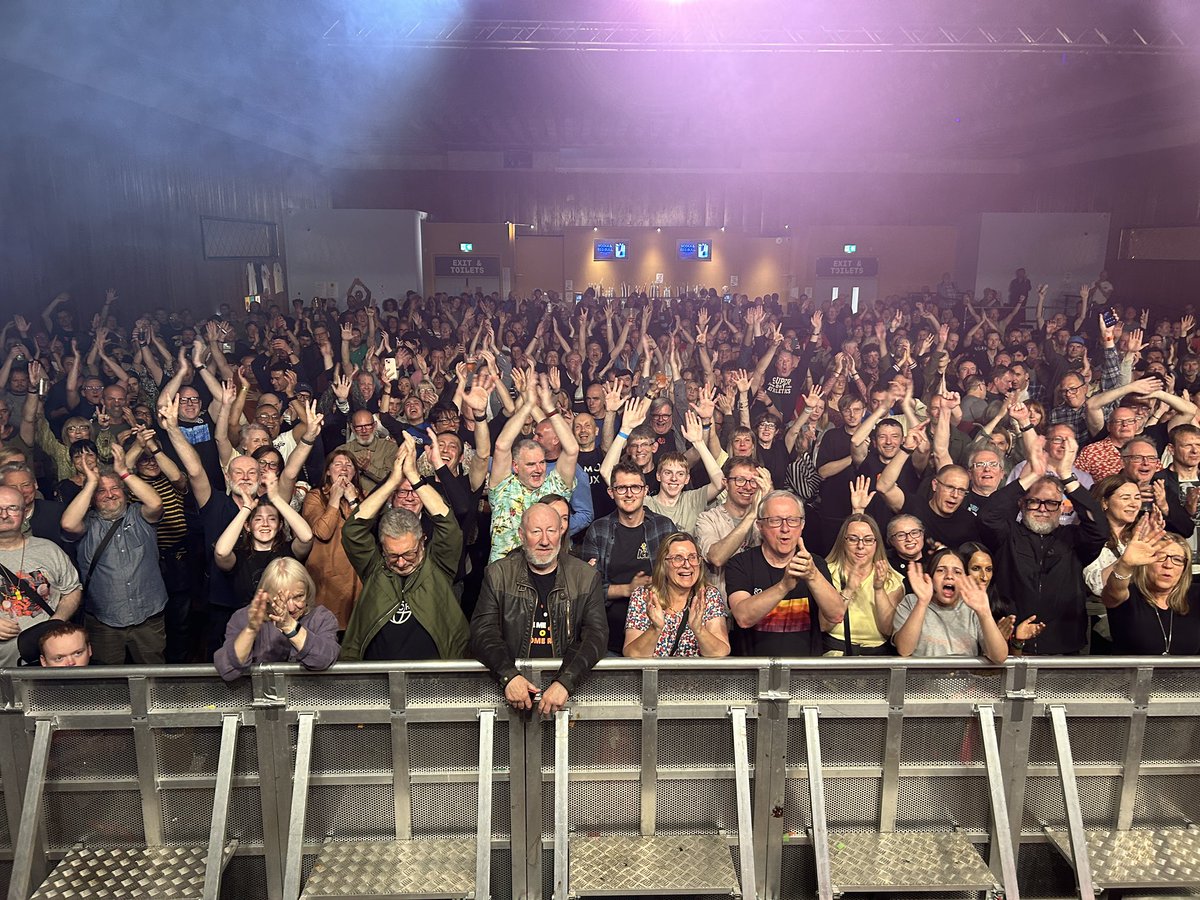 I think it’s fair to say, that was a Brilliant gig…? thank you MCR 🔊🙏🏼
<a href="/acrmcr/">A Certain Ratio</a>