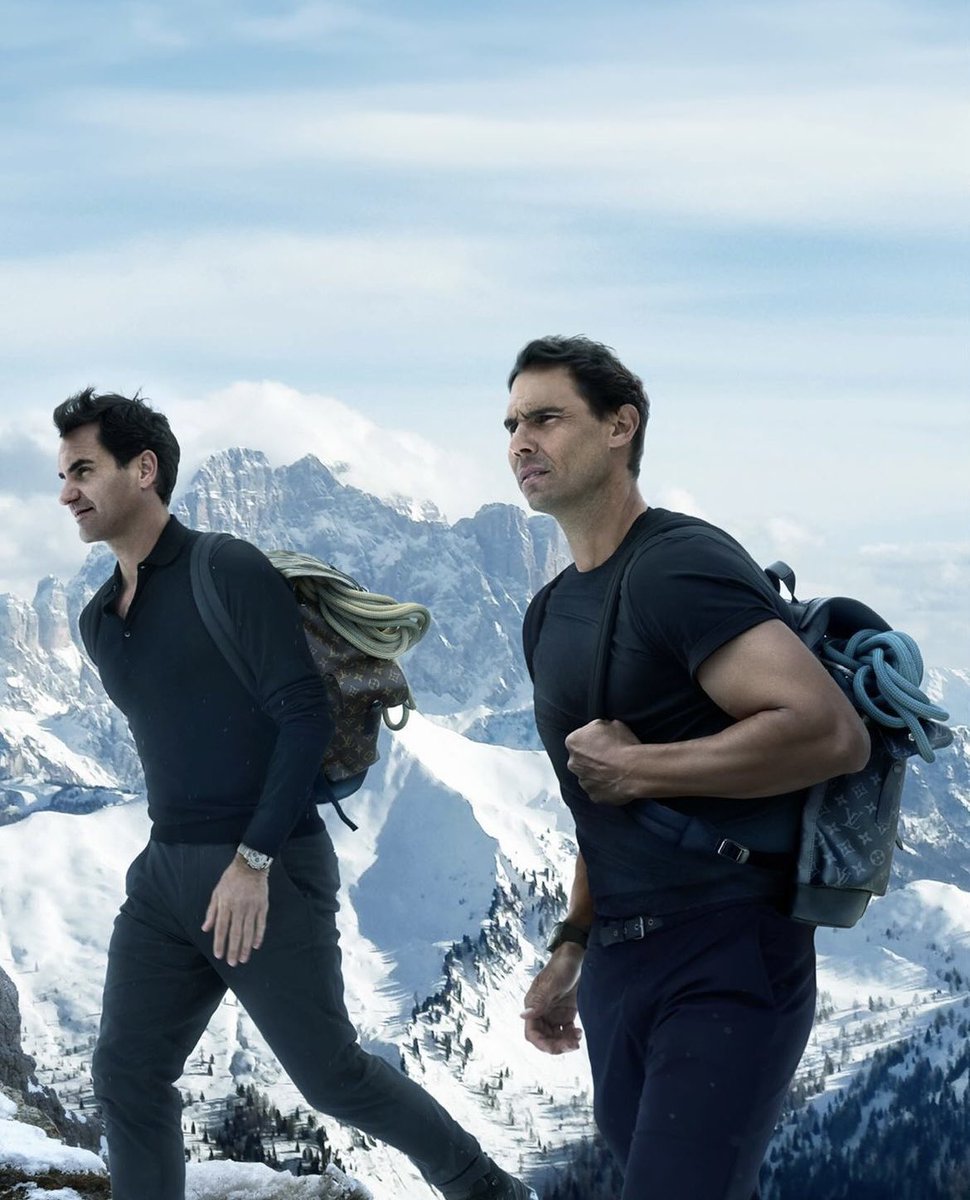 S_RF_CA's tweet photo. What an amazing picture this is by Federer and Nadal. Looks so iconic https://t.co/HJSwAsRhbo