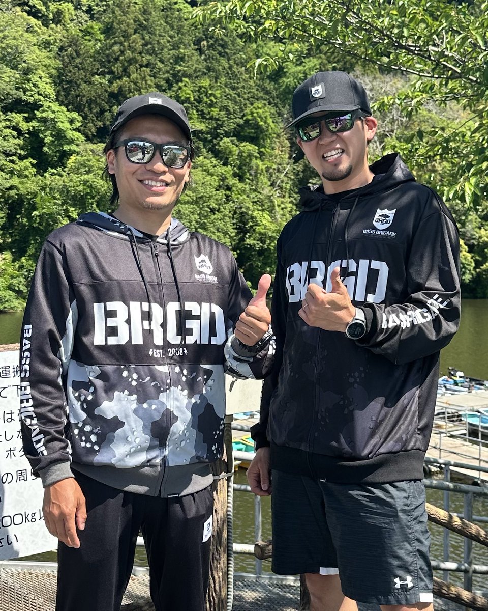 Katsuya_9638's tweet photo. 2年ぶりの亀山。
中村さんから声をかけてもらってForward Blueの大会に参加してきました。
豆ちゃんに遊んでもらって久々の亀山enjoy出来ました👍
中村の兄貴、そして運営の皆様・大会参加された皆様お疲れ様でした✨
#Forwardblue
#フォワードブルー
#亀山ダム
#トキタボート https://t.co/zi1d6LCscX