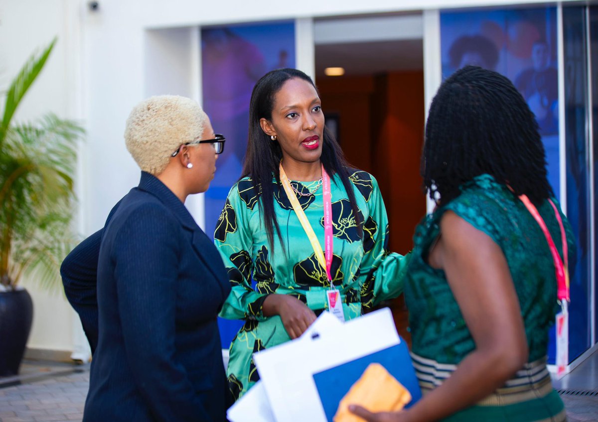 Fantastic day as the @timbuktooafrica and @UNDPAfrica teams engaged key industry stakeholders at the @AfricaCEOForum on collaborating to unlock opportunities for Africa's brilliant young minds. 

Together we can support African youth to develop new ideas & businesses!