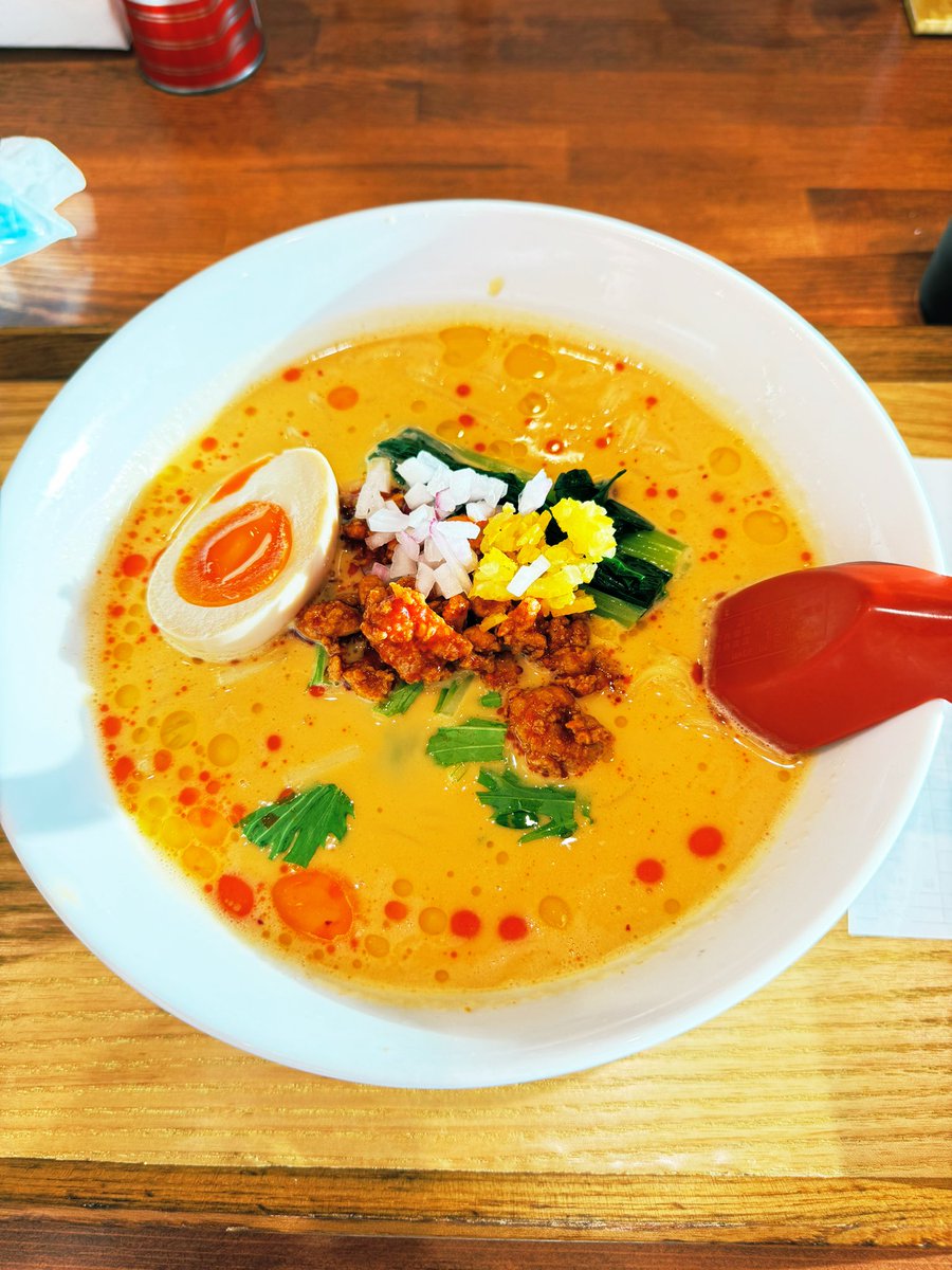 濃厚鶏白湯担々麺
うまい