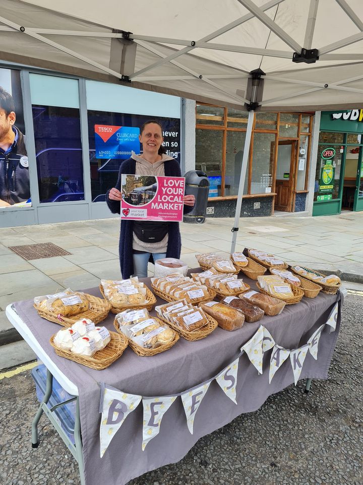 Why not do something great this weekend and rediscover your friendly market traders and local businesses to pick up your essentials and yummy treats or find some treasures! ❤️
#shoplocal #shopsmall #LYLM #loveyourlocalmarket
discoverbuckingham.uk/shoppinginbuck…