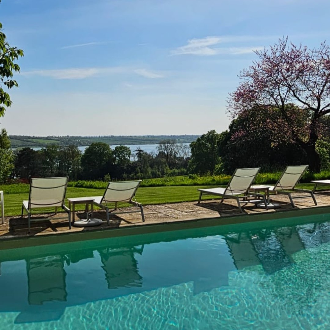Hambleton_Hall's tweet photo. The pool is open and the heating is on, enjoy the view over Rutland Water in peace.

Don't forget to pack your swimmers if you are staying with us this summer.

#rutlandwater #poolsideviews #summergetaway #hambletonhall #relaischateaux #pobhotels https://t.co/Bkkd7Cq7YY