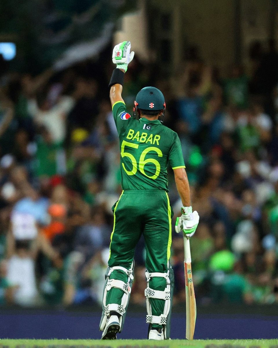 🇵🇰 Captain Babar Azam on the verge of more records He needs: 🥇 45 runs to become the first-ever Pakistani to score 4000 T20I runs 🏏 95 runs to become the leading run-scorer among overseas players in England 🌟 48 runs to become the only captain to score 2500 T20I runs