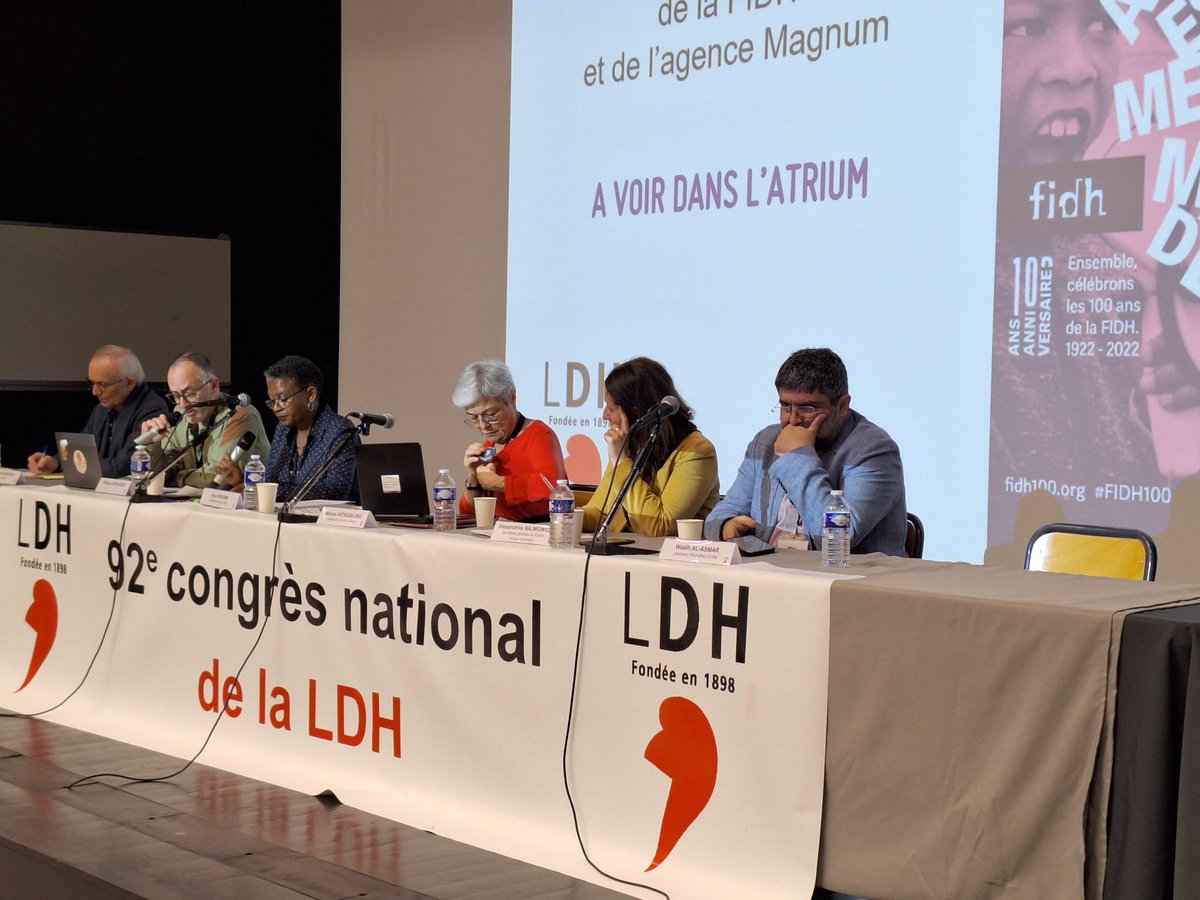 Pour <a href="/AliceMogwe/">Alice Mogwe</a>, le défis est d'accéder à une mémoire inclusive et trouver une voix de partage des conceptions plurielles, pas seulement d'observer les différences qui nous séparent mais aussi trouver des manières communes de voir le monde à traver la notion majeure de dignité.