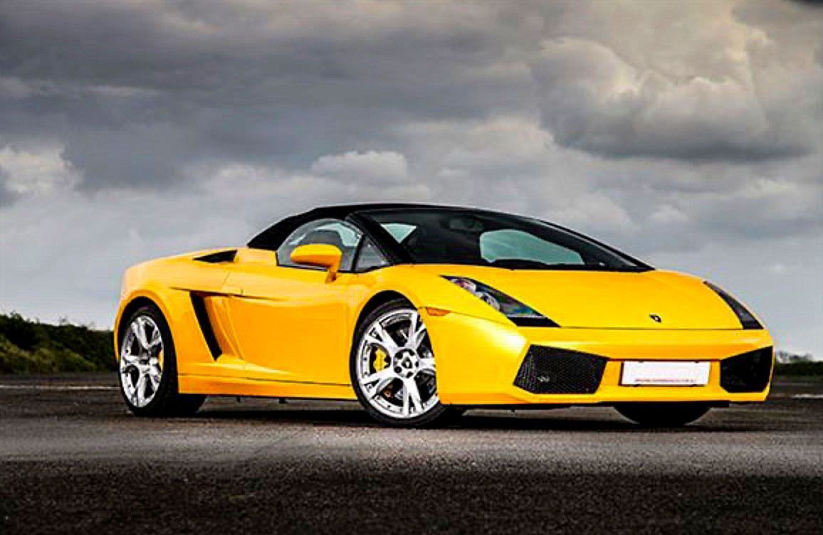 The Lamborghini Gallardo is by far the most popular supercar experience for junior drivers aged 10-16! Book now for this summer... trackdays.co.uk/experience/jun…