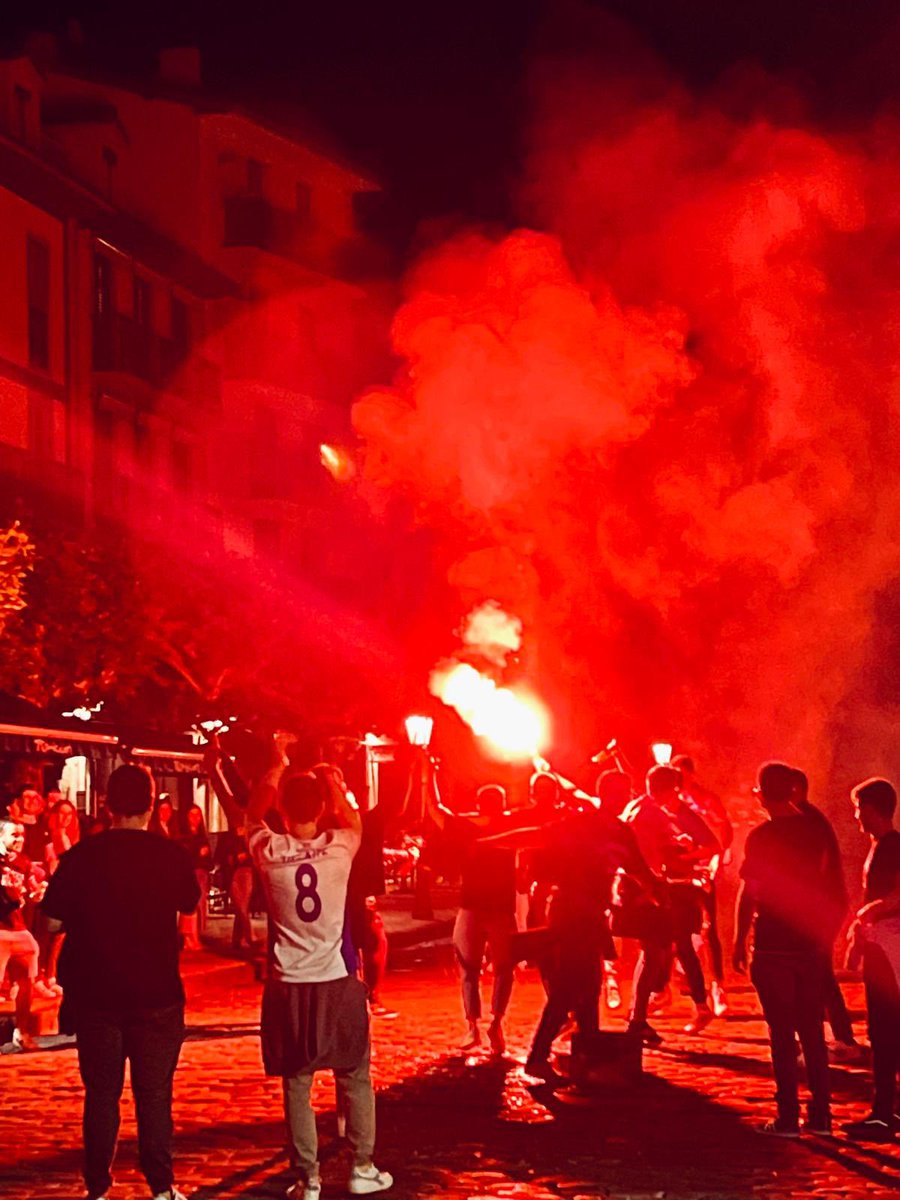 Egun on 🤩

𝐋𝐄𝐇𝐄𝐍 𝐌𝐀𝐈𝐋𝐀𝐊𝐎 𝐓𝐀𝐋𝐃𝐄𝐀 𝐆𝐀𝐑𝐀