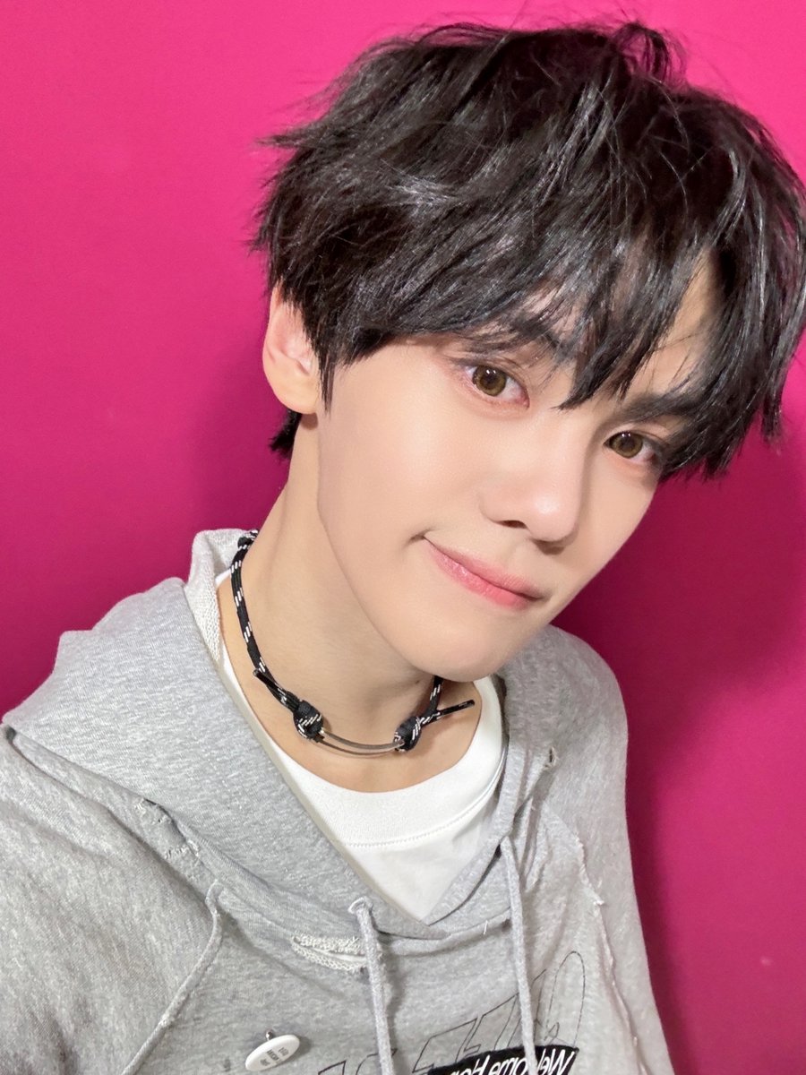 ZB1_official tweet picture