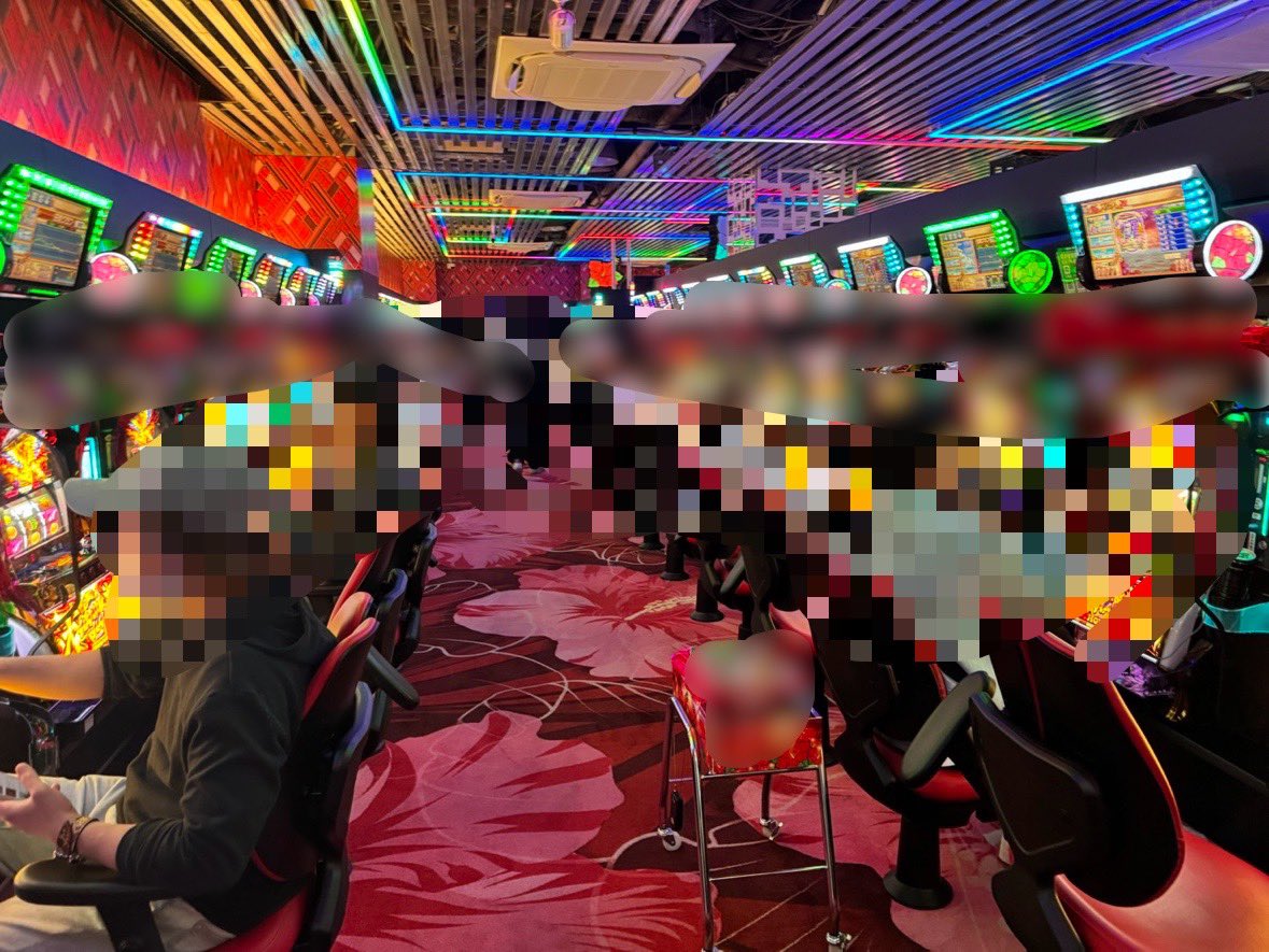 2Fフロア全ハナハナの最高空間』 #ZENT下市場店 終了🌺 あの並びの中