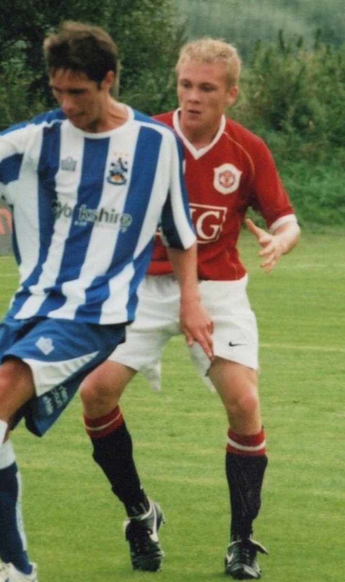 Born in Carlingford, County Louth, 18th May 1990, Conor McCormack. Signed as a trainee in 2006, he spent two years at Old Trafford but never made it to the 1st team. He was released in 2008 and tried his luck with Triestina in Italy, before returning to Ireland in 2011. #MUFC