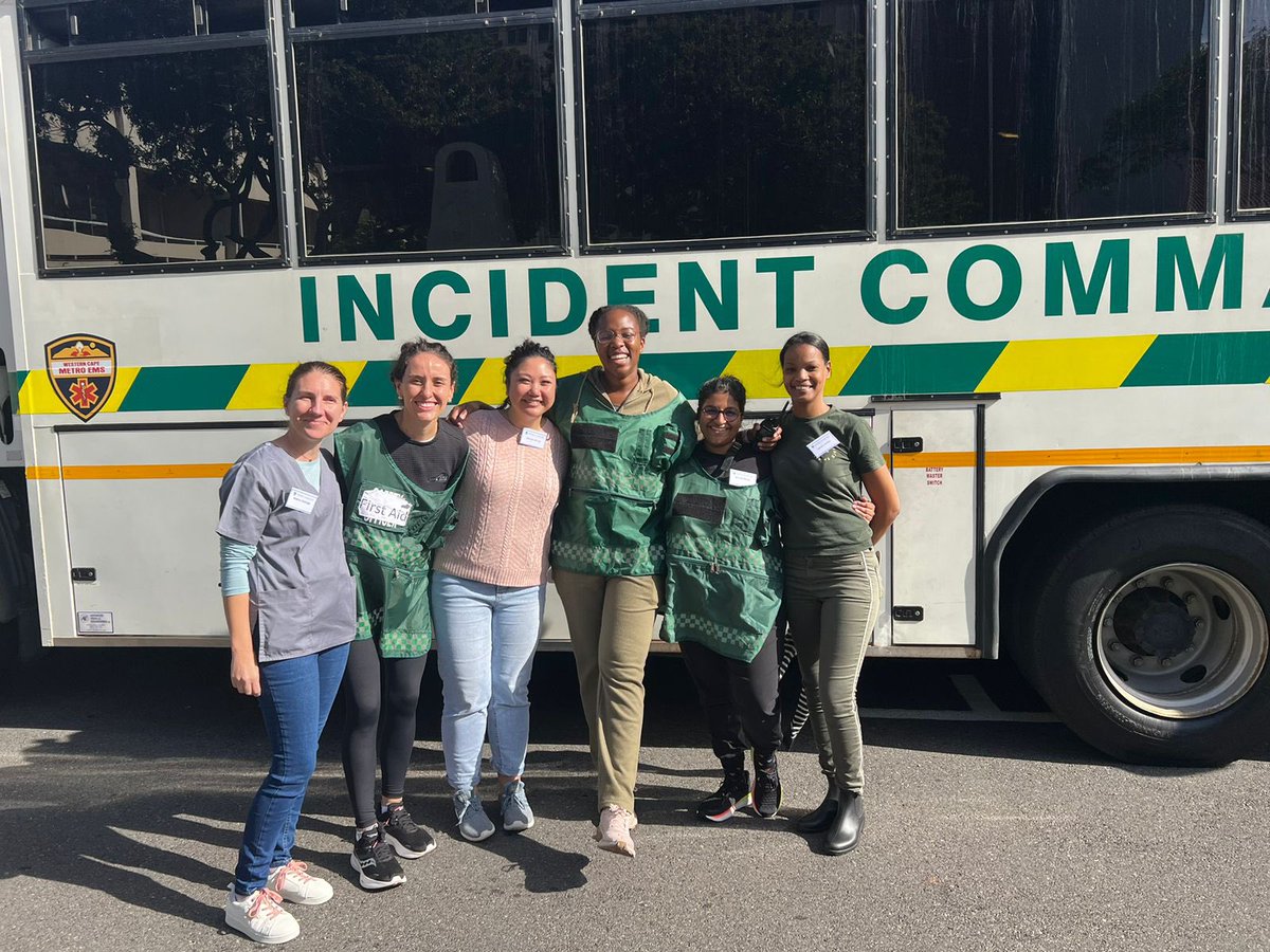 andreabooth7's tweet photo. #disastermedicine practical with #metroEMS, Dr WayneSmith and his amazing department #UCTEM #ICURN https://t.co/KOPK4uqB8i