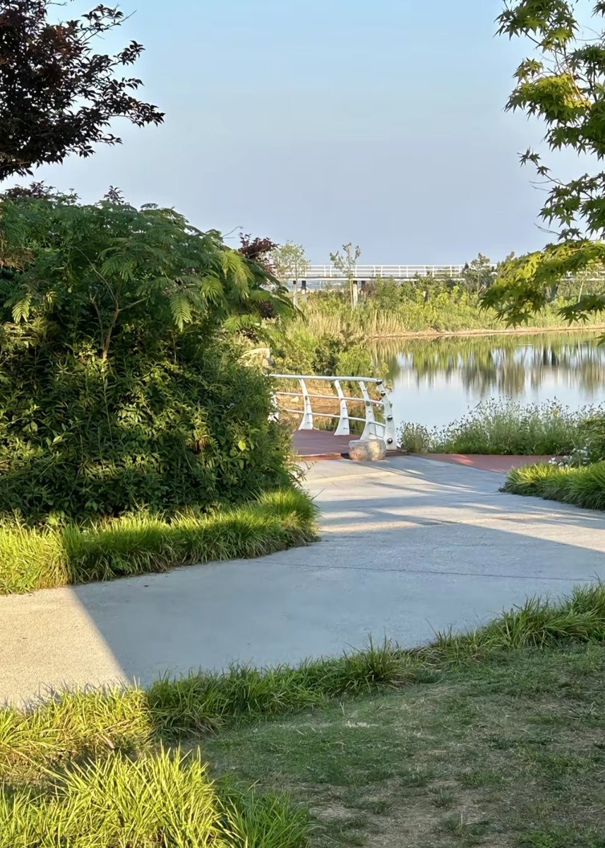 59278yangyang's tweet photo. 生命是一条生生不息的河流  我们彼此相交  彼此依靠 https://t.co/B6UPmN3TB1