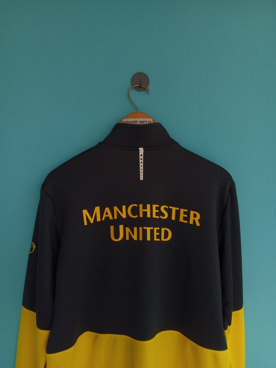 Detail Lelang #betis3

Sabtu, 18 Mei 2024

• Manchester United official tracktop 2009/10
• Size XL 72 x 58 cm

Used, mulus. Mulus, near mint conditions
