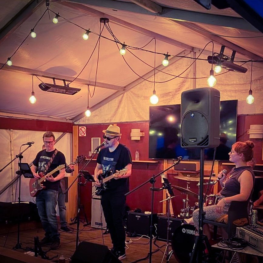 Fantastic gig at @BriarbankBrew last night. Great crowd, great beer and even sold some merch to fund the next EP 👍🔥 #livemusic #livegig #ipswich #ipswichmusicscene #ipswichpubs #ipswichbands #livemusic #bandphoto