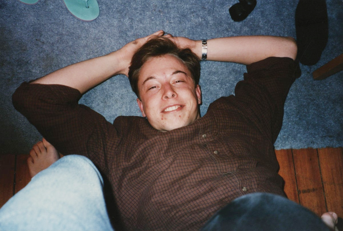 cb_doge's tweet photo. In 1995, Elon Musk applied for a job at Netscape, sent his resume, but he was too shy to talk to anyone. So he decided to start his own company. https://t.co/8SJ4IQF5pm