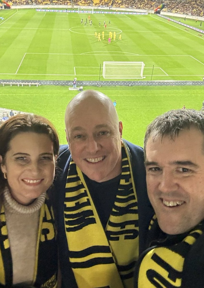 liedmyway2top's tweet photo. Since Luxon came to power, All Blacks lost final, Black Caps lost semi final, Crusaders bottom of the table, Warriors not doing well, Singapore PM resigned, Tesla share price tanked, Anzac Day service cancelled and Phoenix lost semifinal. Please keep him away from Olympics team. https://t.co/gidlOTcYQH