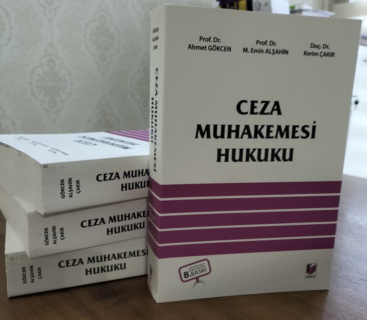 Ceza muhakemesi hukuku kitabımızın 7499 sayılı kanun değişikliklerine göre güncellenmiş 8. Baskısı yayınlandı…