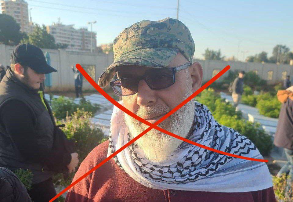 شرحبیل السید معروف به ابوعمرو یکی از رهبران حماس، پس از حمله هوایی ارتش اسرائیل به خودروی وی در بقاع لبنان کُتلت شد.

#Khamenei_Father_Hamas
#HamasAreTerrorists