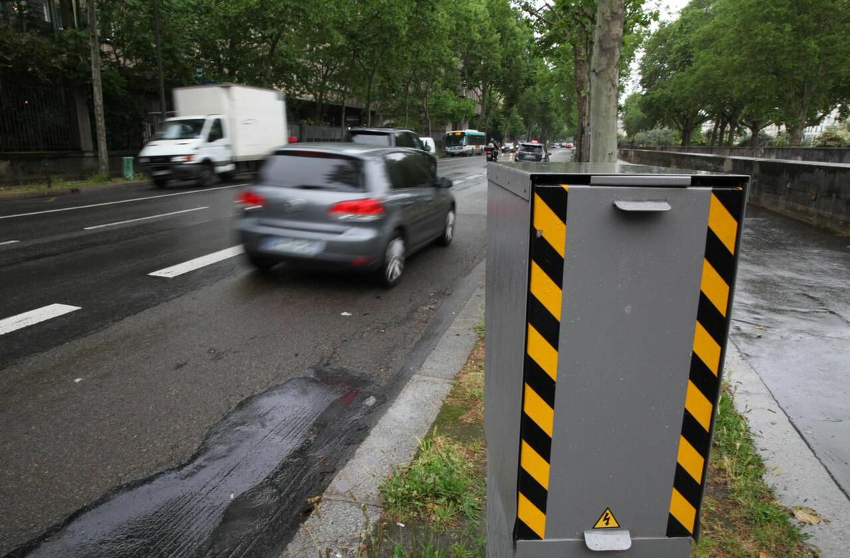 Lassé des automobilistes qui roulent trop vite, un ado de 12 ans installe un faux radar à l’entrée de son village 💬 «Mathys veut que ça bouge ! Parce que c’est vrai que ça circule beaucoup», a appuyé sa mère ➡️ l.leparisien.fr/y9IF