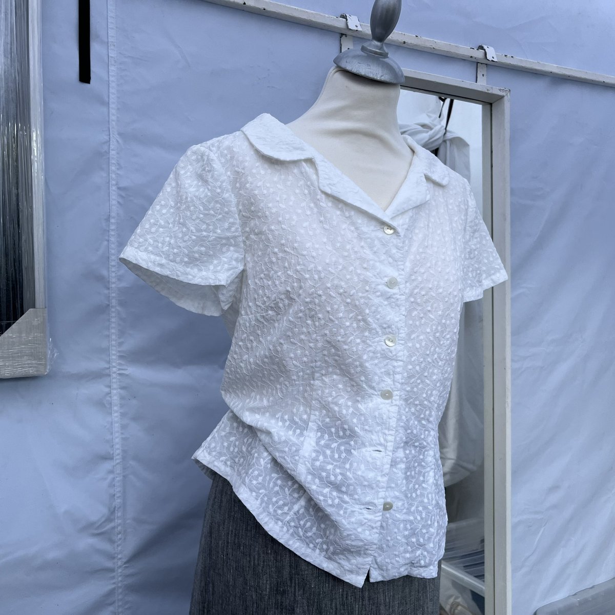 Cool little outfit on Dolly today, both in size 10. 
Aoife skirt in grey melange cotton/linen mix.
Sarah shirt in embroidered white cotton.
Handmade in West Cork. 🪡🧵✂️
Skibbereen Farmers Market 
#womenswear #westcork #irishmade #slowmade #modernartisan